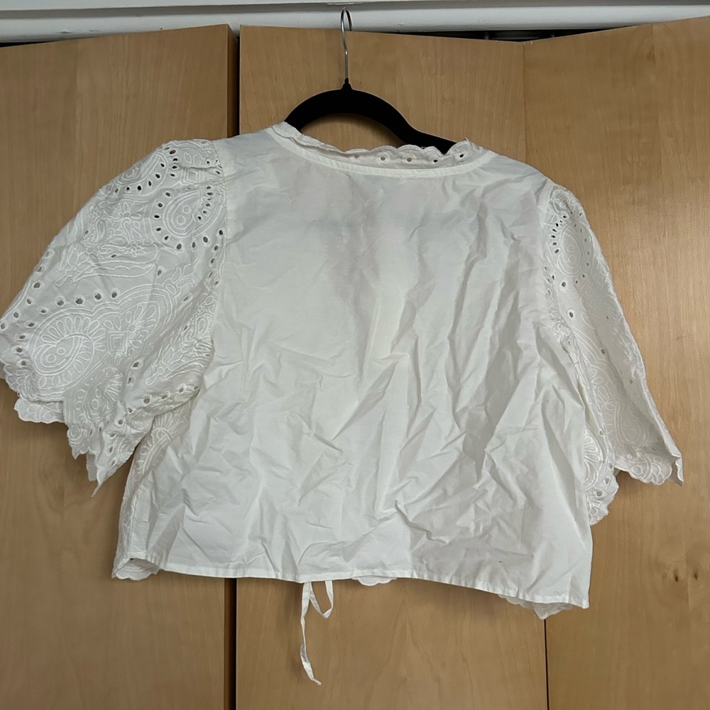 Moon River White Eyelet Lace-Up Cropped Blouse - Picture 4 of 4